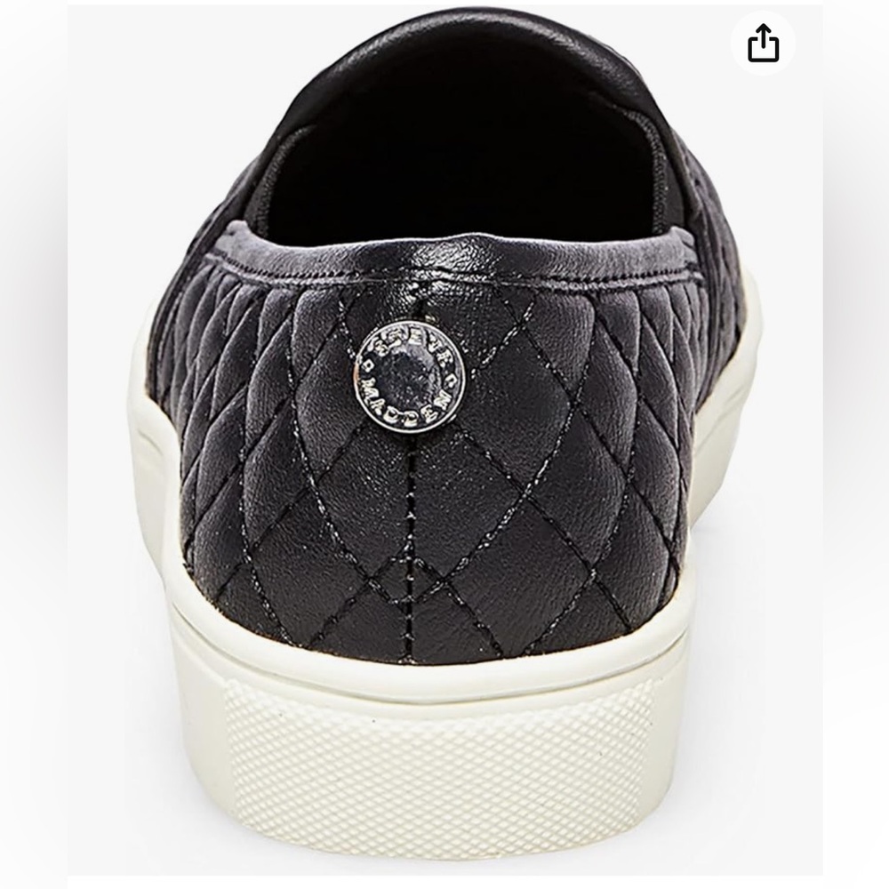 Steve Madden ~ Quilted Slip On Sneaker ~ Kids Size 1 - Picture 14 of 17